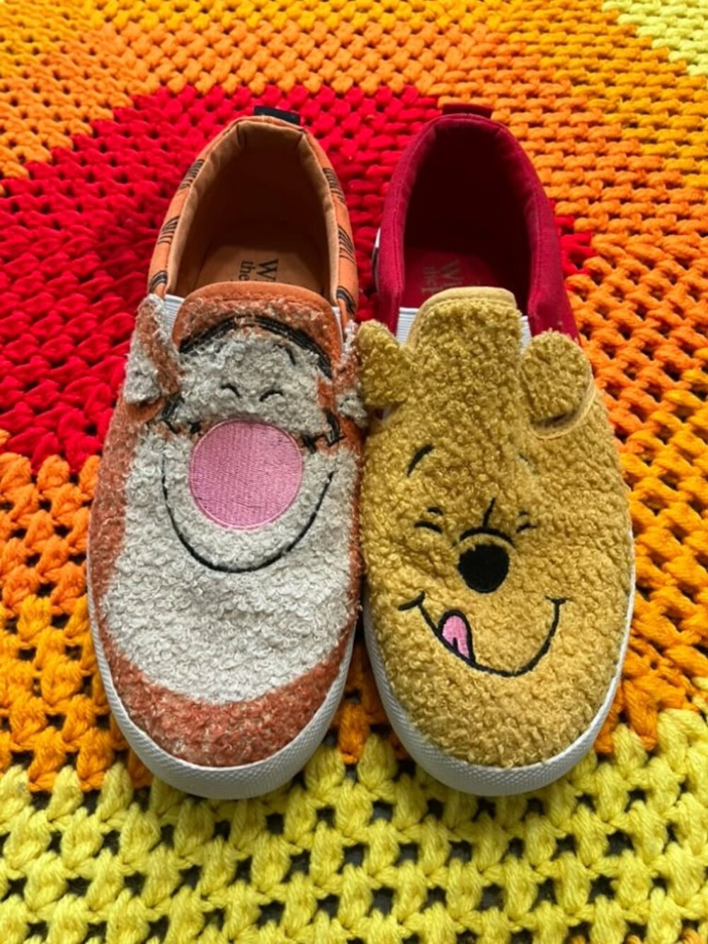 Disney Winnie the Pooh Tigger Slip On Tennis Shoes 7